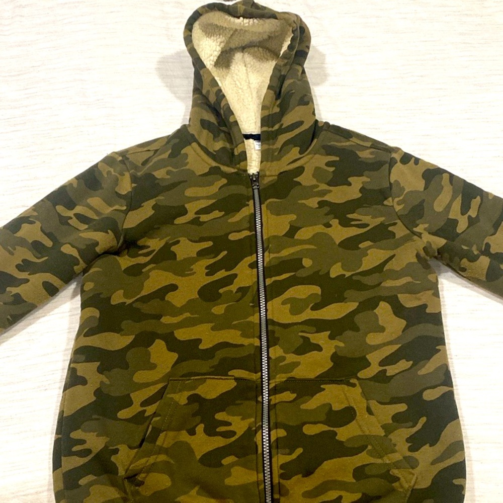 Old navy cozy camo jacket